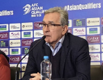 10 月 10 日世预赛：国足 1 比 3 澳大利亚，主帅伊万科维奇谈比赛及谢文能换人原因