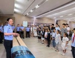 静安警方多警种联合行动，为新学期校园安全保驾护航