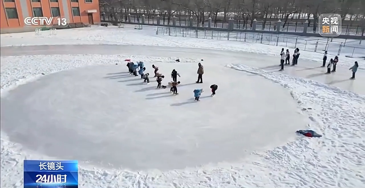 滑冰冠军_滑冰运动员冠军_