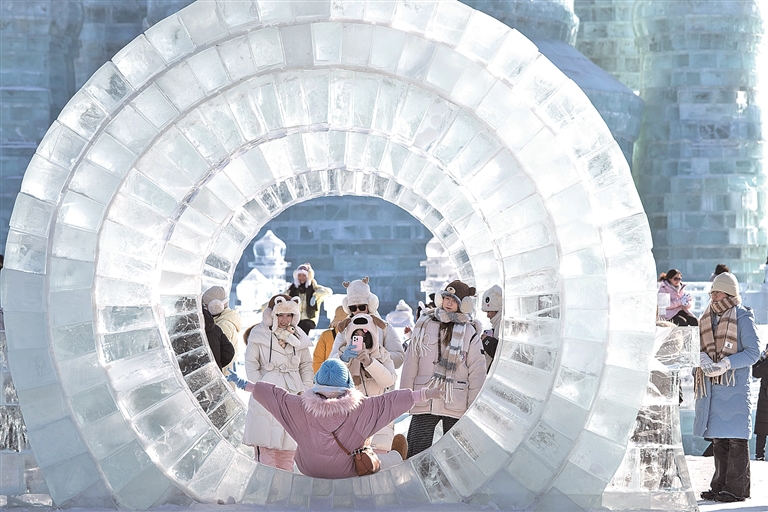 黑龙江冰雪旅游_黑龙江赏冰乐雪冬季活动_