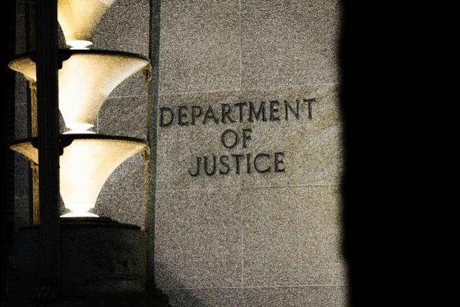 _特朗普发疯_特朗普疯狂