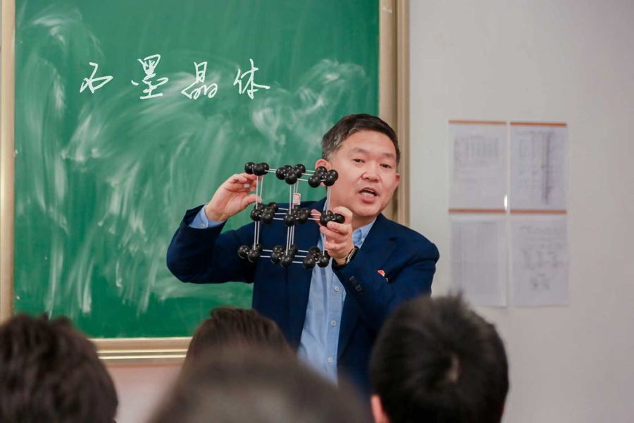 教育局副局长回高中做教师，需要迈过几道坎？_教育局副局长回高中做教师，需要迈过几道坎？_