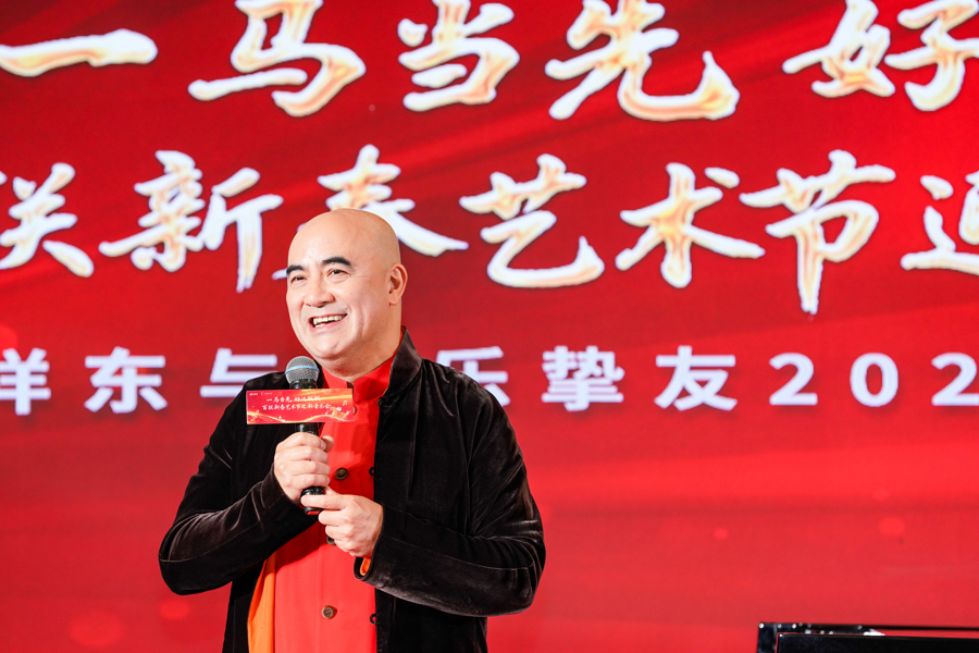 琴键裹着烟火气！孔祥东携手上海爱乐，商圈奏响新春温暖乐章_琴键裹着烟火气！孔祥东携手上海爱乐，商圈奏响新春温暖乐章_